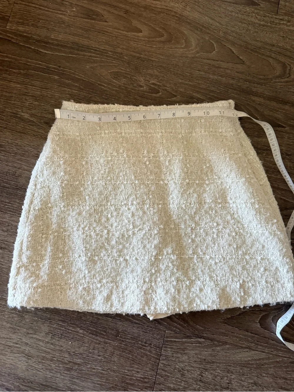 Abercrombie White Tweed Mini Skort - Picture 2 of 4